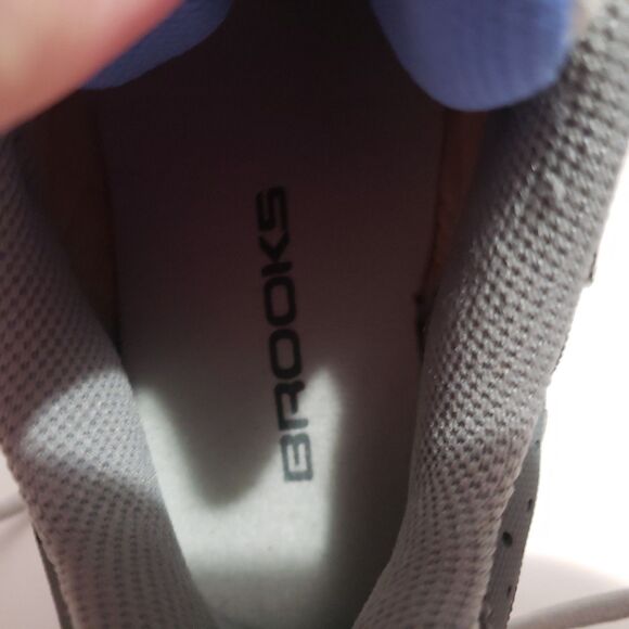 Brooks Gray Women's Athletic  Running Sneakers Sz 6 - Picture 8 of 9